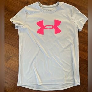 Youth large UA shirt